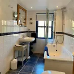 Gowland Cottage, Old Town, * Scarborough
