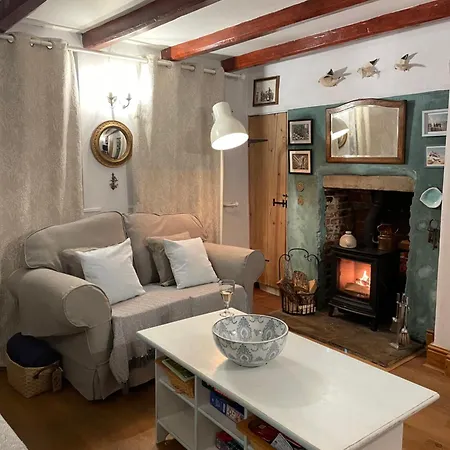 Gowland Cottage, Old Town, * Scarborough