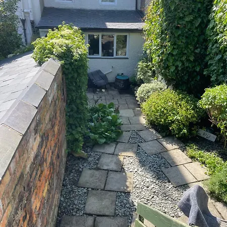 Gowland Cottage, Old Town,