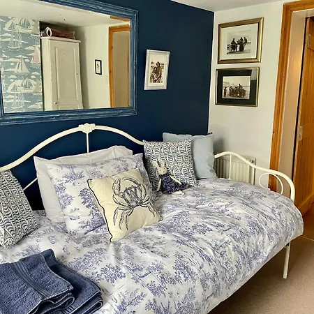 Nyaraló Gowland Cottage, Old Town, *