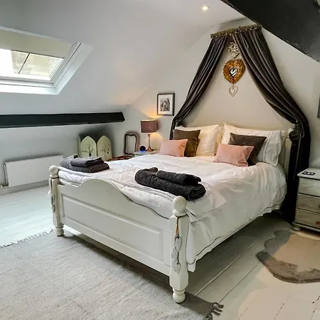 Nyaraló Gowland Cottage, Old Town, *