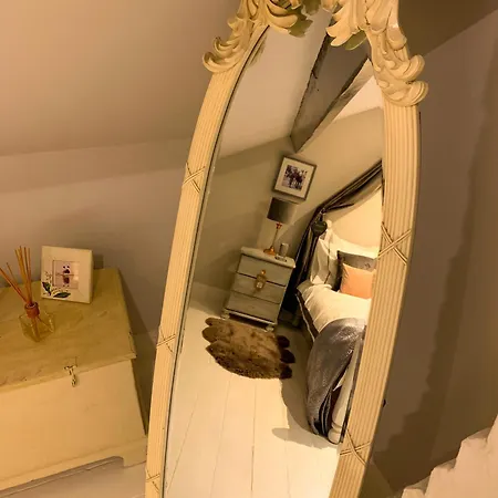 Nyaraló Gowland Cottage, Old Town,